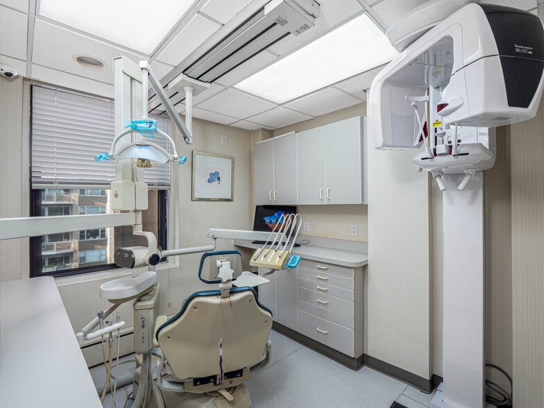 More Photos Of 121 E 60th St, New York Medical For Lease