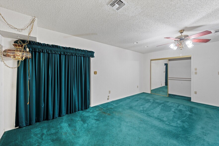 More Photos Of 708 Bradford St, Waco Specialty For Sale