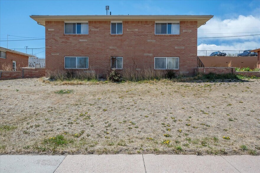 More Photos Of 1749 Oxford Dr, Cheyenne Multifamily For Sale