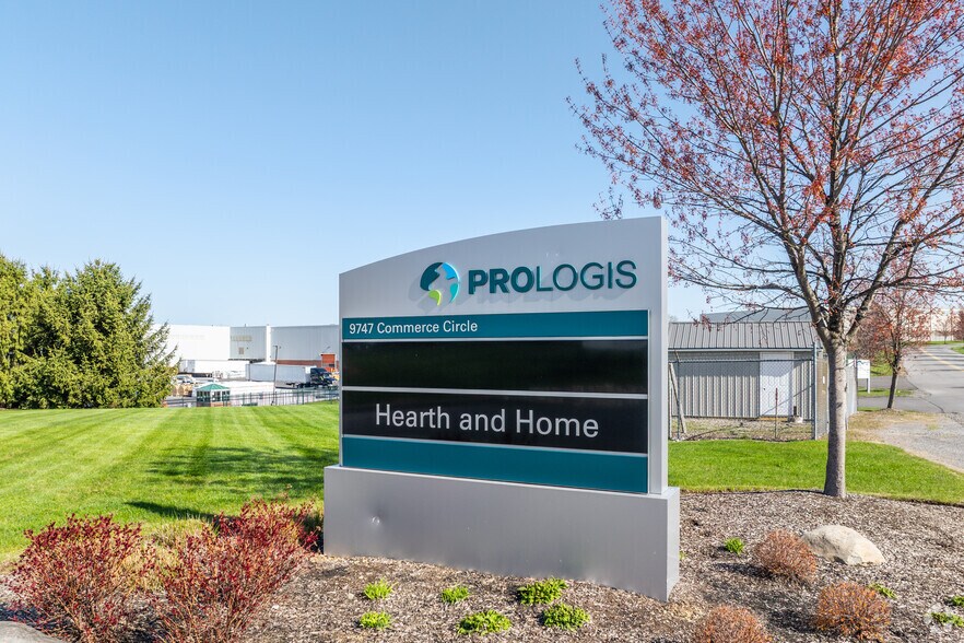 More Photos Of 9747 Commerce Cir, Kutztown Warehouse For Lease