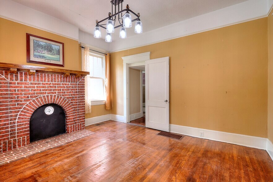 More Photos Of 338 N Broad St, Monroe Office Residential For Sale