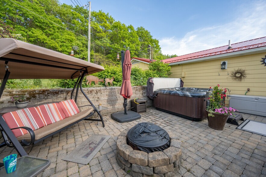 More Photos Of 17848 Garrett Hwy, Oakland Apartments For Sale