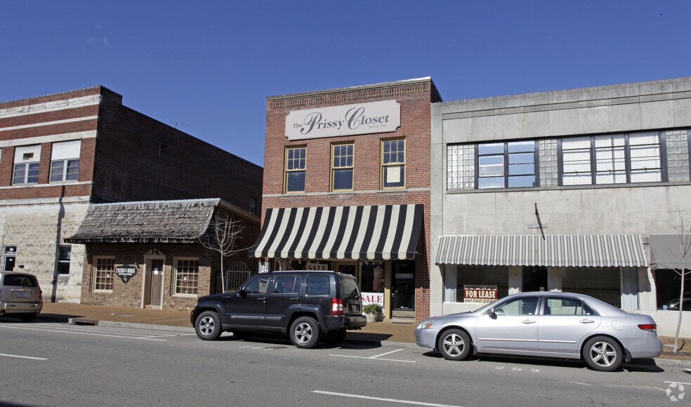 More Photos Of 110 E Washington Ave, Athens Storefront Retail Office For Sale