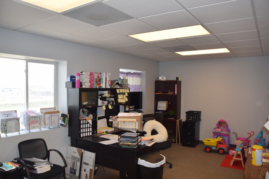 More Photos Of 13545 Bassett Ln, Williston Warehouse For Sale