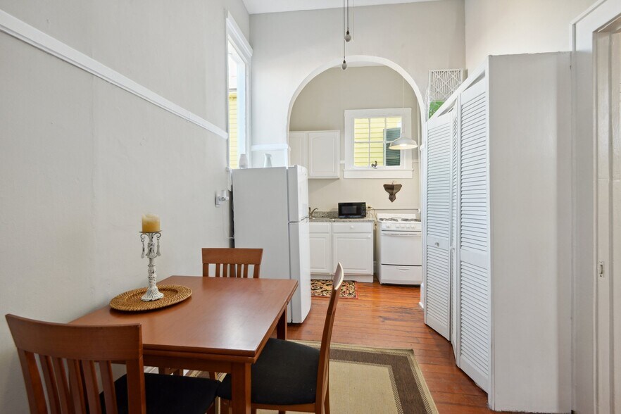 More Photos Of 1933 Esplanade Ave, New Orleans Multifamily For Sale