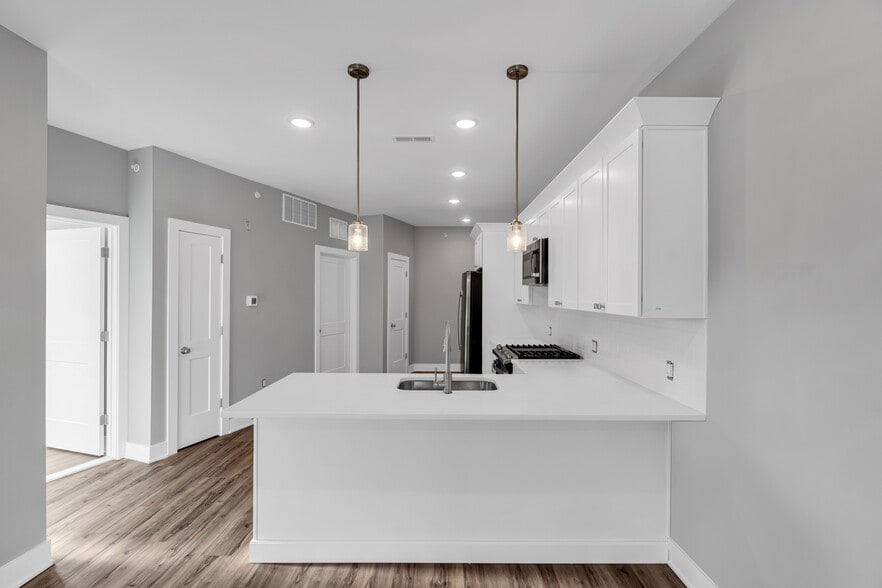 More Photos Of 33 Union Ave, Manasquan Apartments For Sale