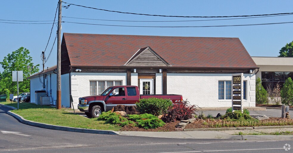 Primary Photo Of 1190 Old Country CR-58 Rd, Riverhead Medical For Lease