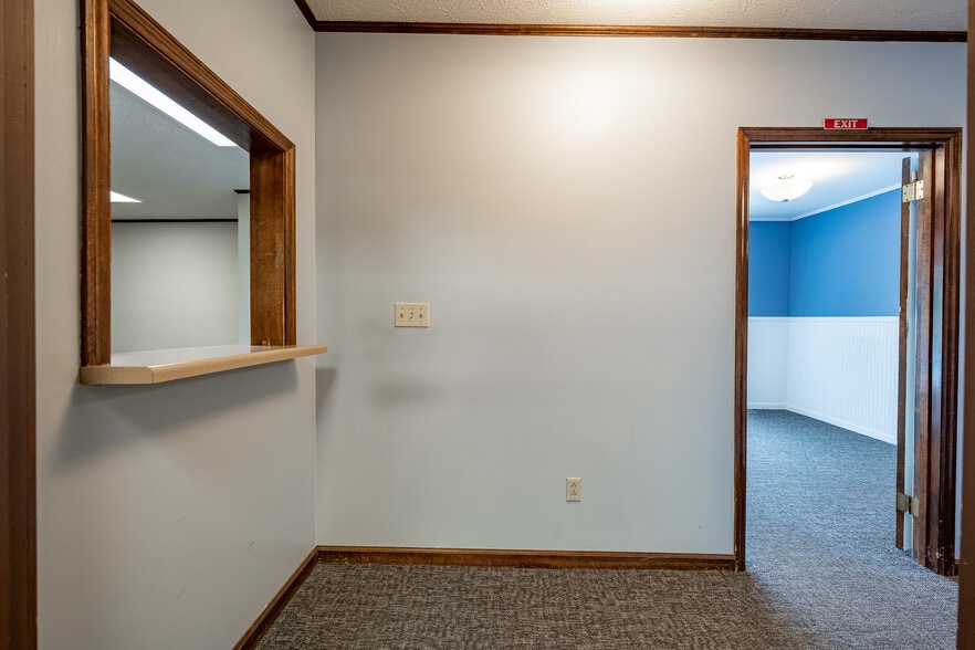 More Photos Of 814 E Washington St, Greencastle Medical For Sale