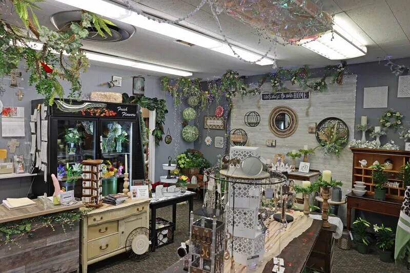 More Photos Of 632 6th St, Pawnee City Storefront For Sale