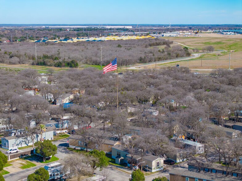 More Photos Of 7901 E Ben White Blvd, Austin Manufactured Housing Mobile Home Park For Sale