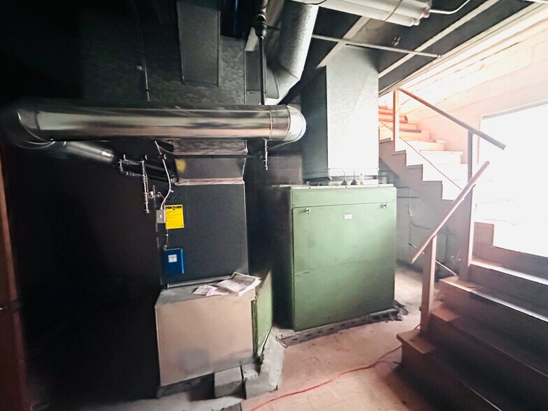 More Photos Of 8620 Wornall, Kansas City Religious Facility For Sale