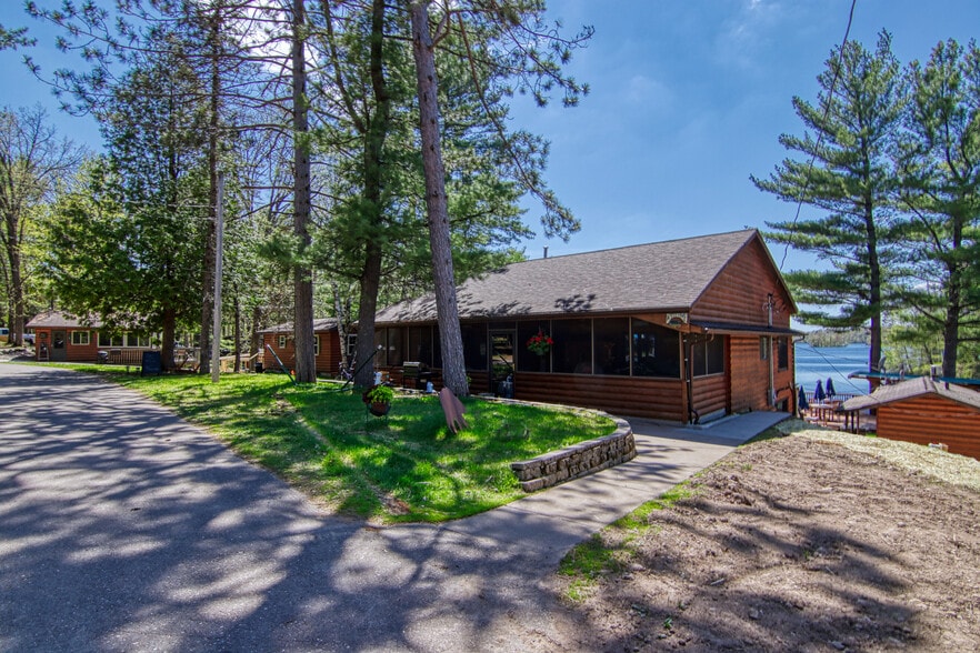 More Photos Of 1085 N County Highway F Unit 26, Birchwood Restaurant For Sale