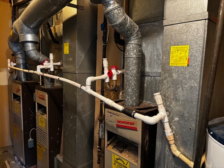 More Photos Of 29 E Beau St, Washington Medical For Sale