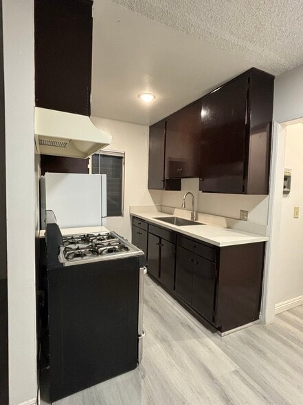 More Photos Of 5213 Meridian St, Los Angeles Apartments For Sale