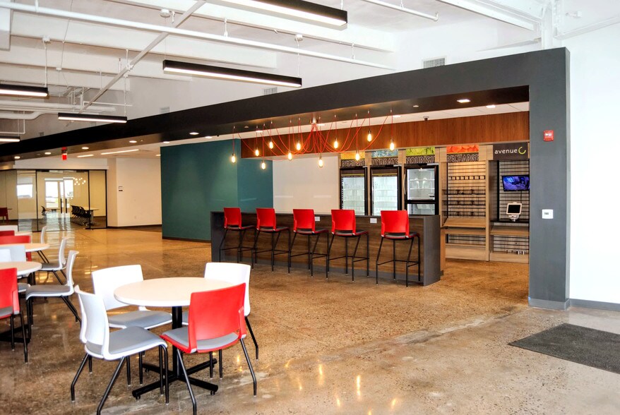 More Photos Of 125 E County Line Rd, Warminster Township Office For Lease