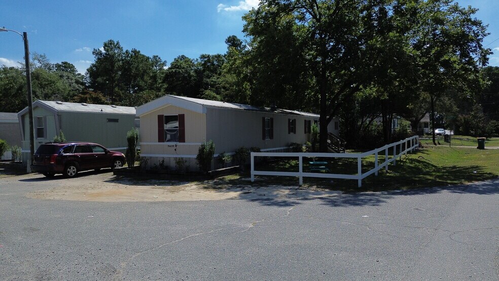 More Photos Of 5602 Hardwick Ln, Fayetteville Manufactured Housing Mobile Home Park For Sale