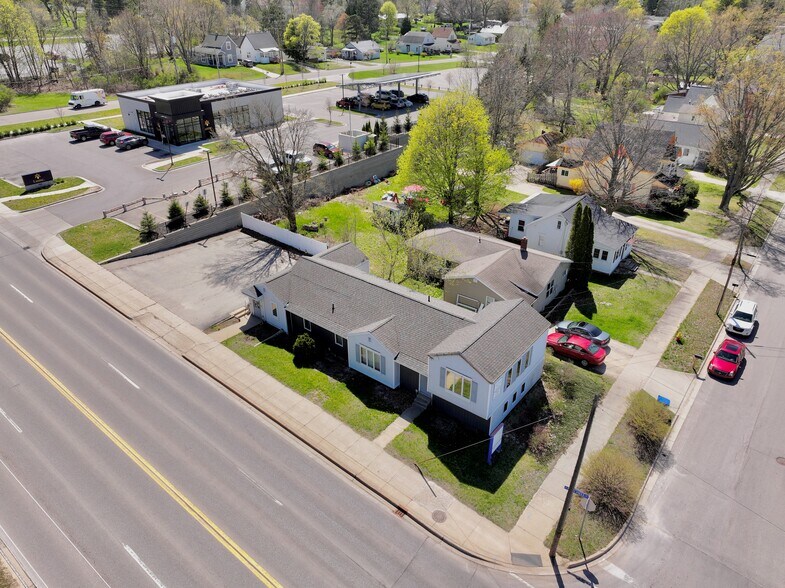 More Photos Of 1200 S Mitchell St, Cadillac Office For Sale