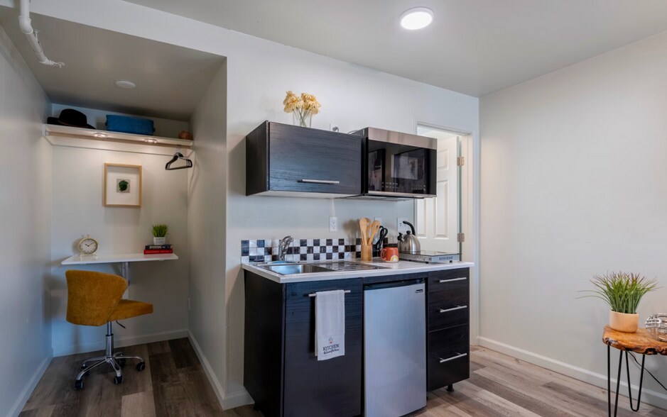 More Photos Of 907 S Carson St, Carson City Apartments For Sale