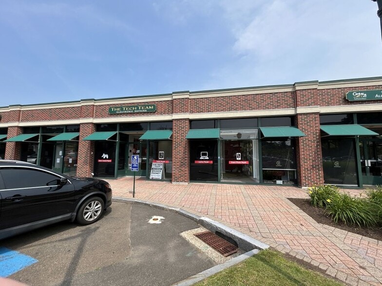 More Photos Of 1180-1236 Main St, Branford Unknown For Lease