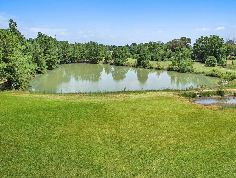 More Photos Of 11304 Fostoria Rd, Cleveland Land For Sale