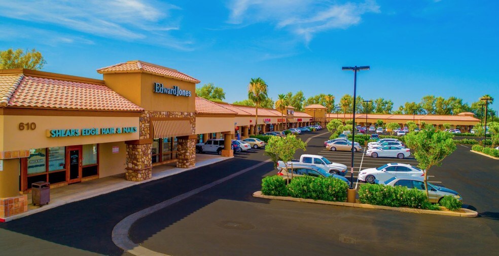 More Photos Of 610 N Alma School Rd, Chandler Unknown For Lease