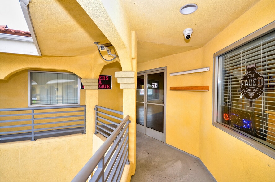 More Photos Of 23601 Avalon Blvd, Carson Storefront Retail Office For Lease