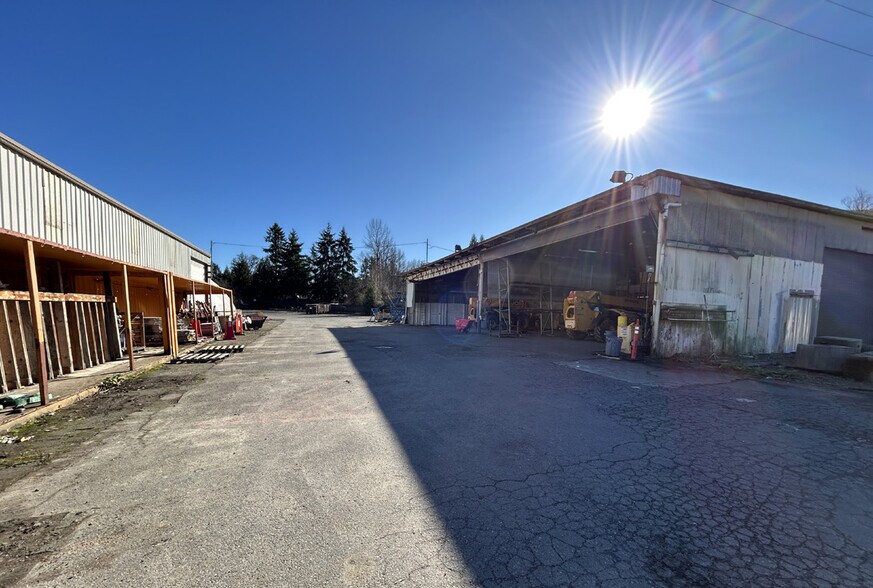 More Photos Of 30240 SE High Point Way, Issaquah Land For Lease