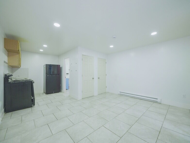 More Photos Of 81 William St, Newburgh Multifamily For Sale