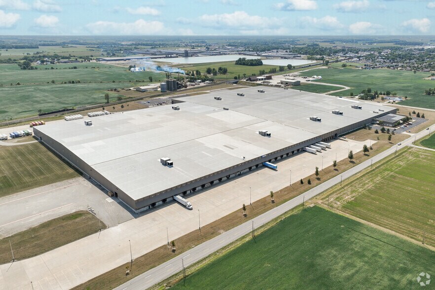More Photos Of 1001 E Lutz Rd, Archbold Distribution For Sale