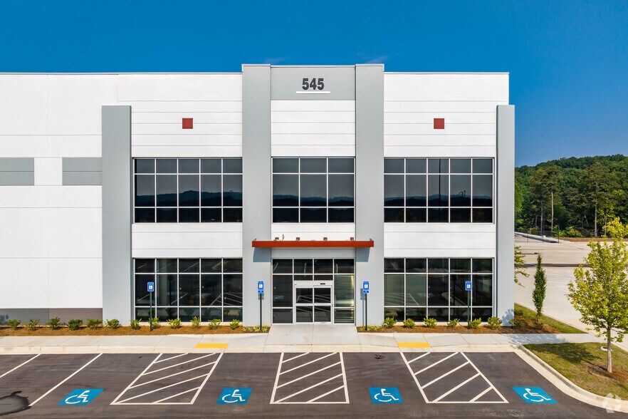 More Photos Of 545 Lake Careco Rd, Austell Distribution For Lease