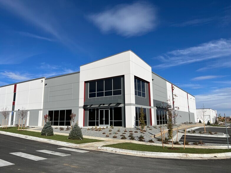 More Photos Of 11233 E Caley Ave, Englewood Unknown For Sale