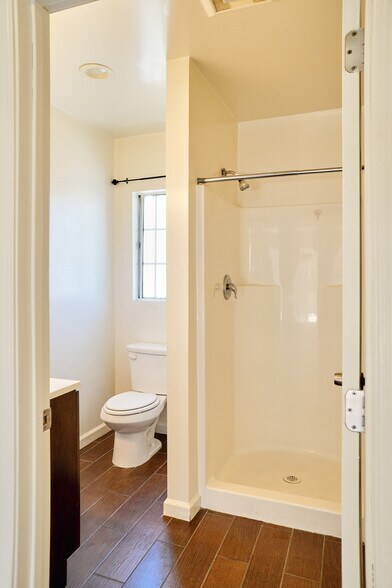 More Photos Of 11500-11512 S Vermont Ave, Los Angeles Medical For Sale