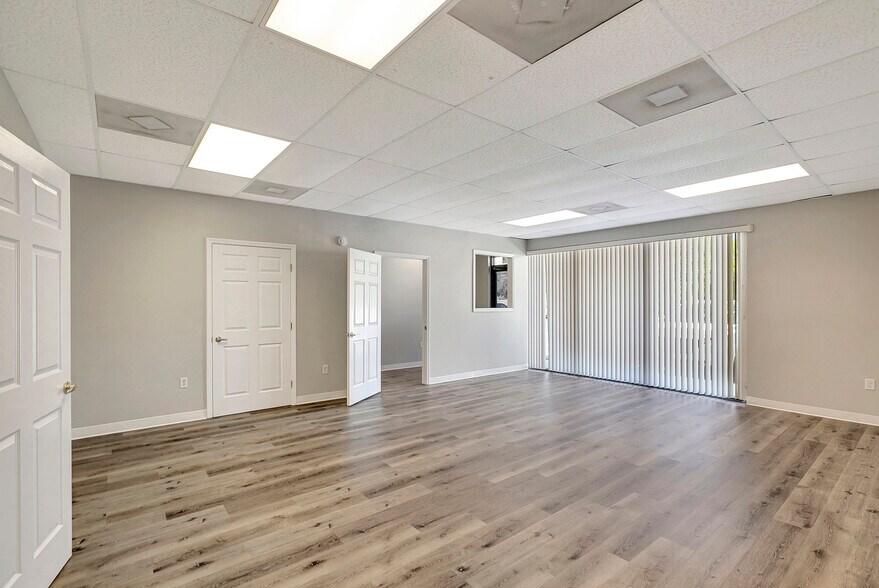 More Photos Of 7204 Massachusetts Ave, New Port Richey Unknown For Lease