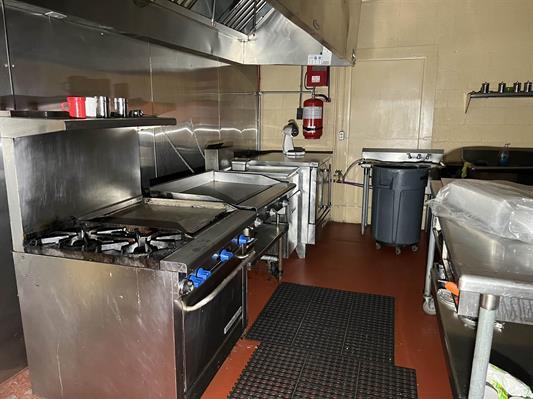 More Photos Of 511 Chief St, Benkelman Storefront For Sale