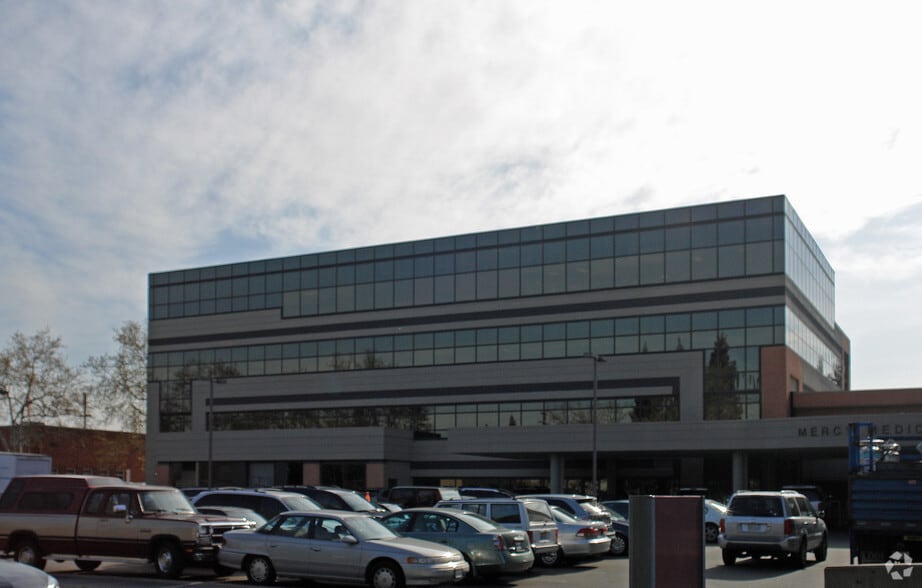 More Photos Of 3941 J St, Sacramento Medical For Sale