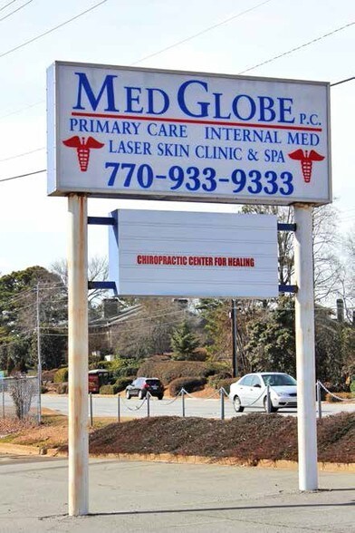 More Photos Of 1686 Roswell Rd, Marietta Office For Sale