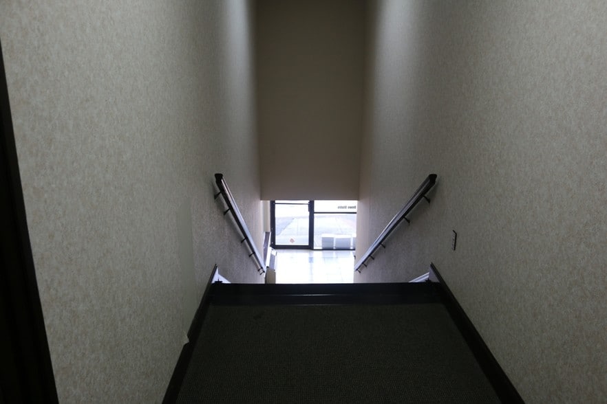 More Photos Of 808 Commerce Blvd, Riverdale Medical For Sale