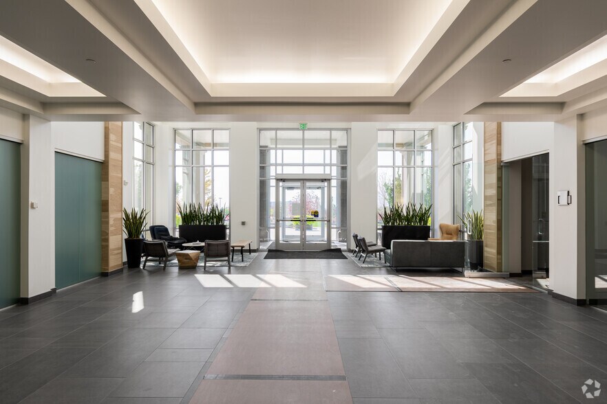 More Photos Of 3400 Ashton Blvd, Lehi Unknown For Lease