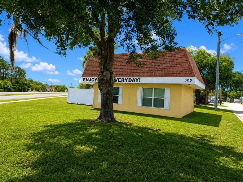 More Photos Of 305 N US Highway 1, Ormond Beach Auto Dealership For Sale