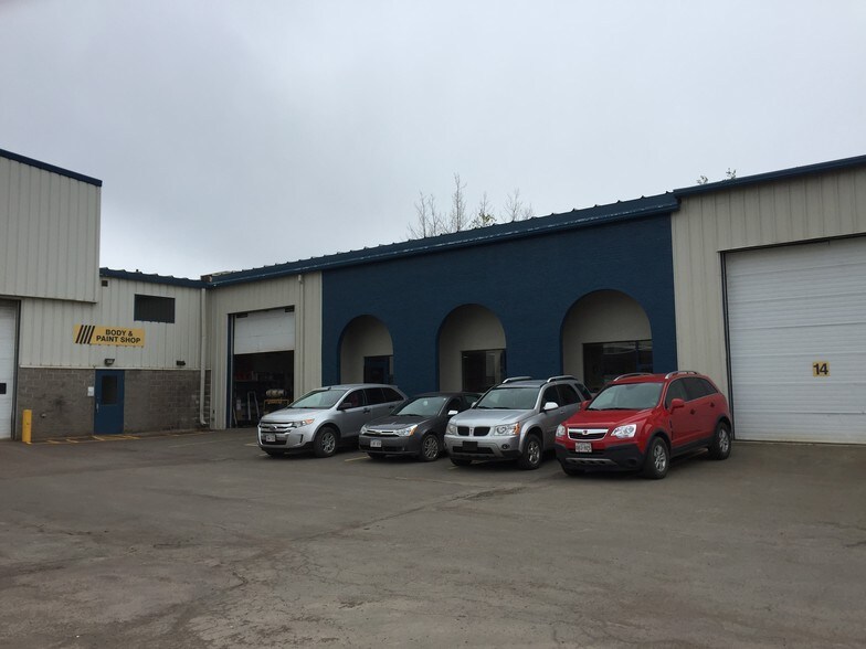 More Photos Of 703 Malenfant Blvd, Dieppe Warehouse For Lease