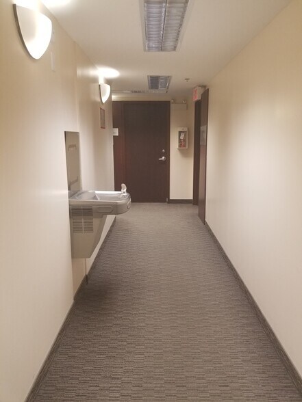 More Photos Of 896-900 Greenbank Rd, Ottawa Unknown For Lease