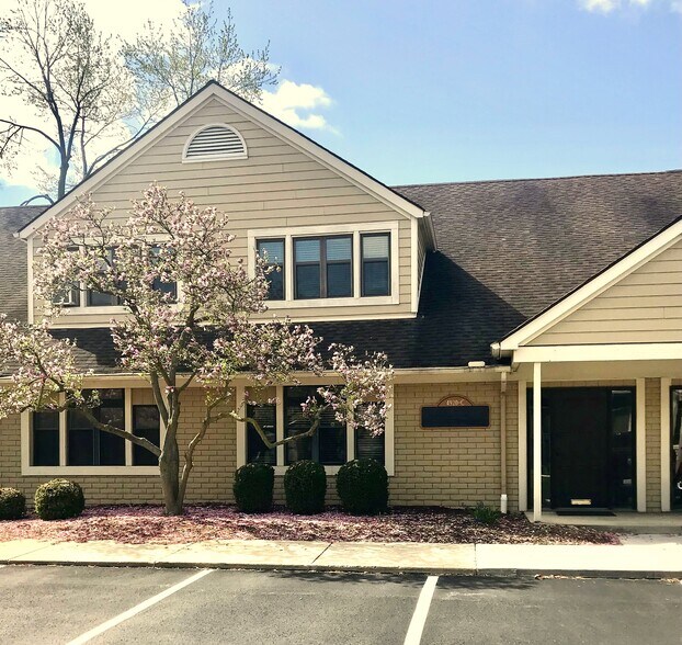 More Photos Of 4920 Reed Rd, Columbus Loft Creative Space For Lease