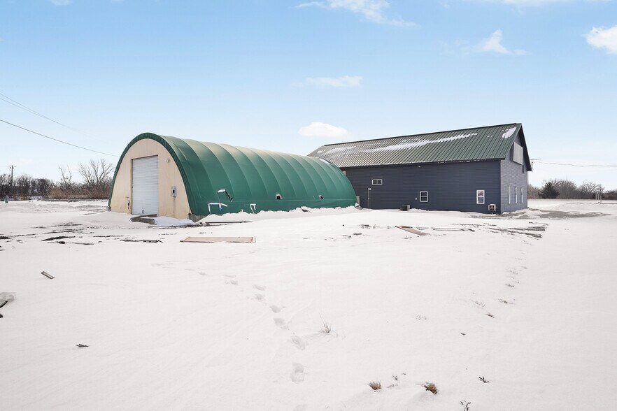 More Photos Of 20600 Hwy 2, Tilbury Auto Dealership For Sale