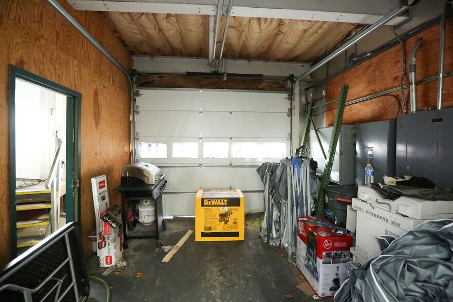 More Photos Of 620 South Ave, Rochester Light Manufacturing For Sale