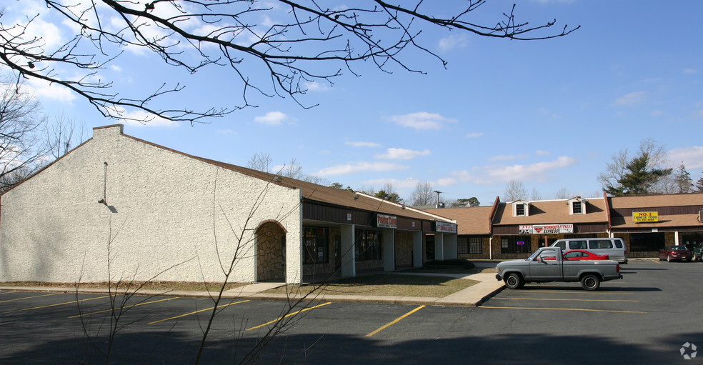 Primary Photo Of 7 Juliustown Rd, Browns Mills General Retail For Lease