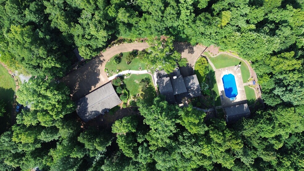 More Photos Of 3922 Highway 2, Cohutta Flex For Sale