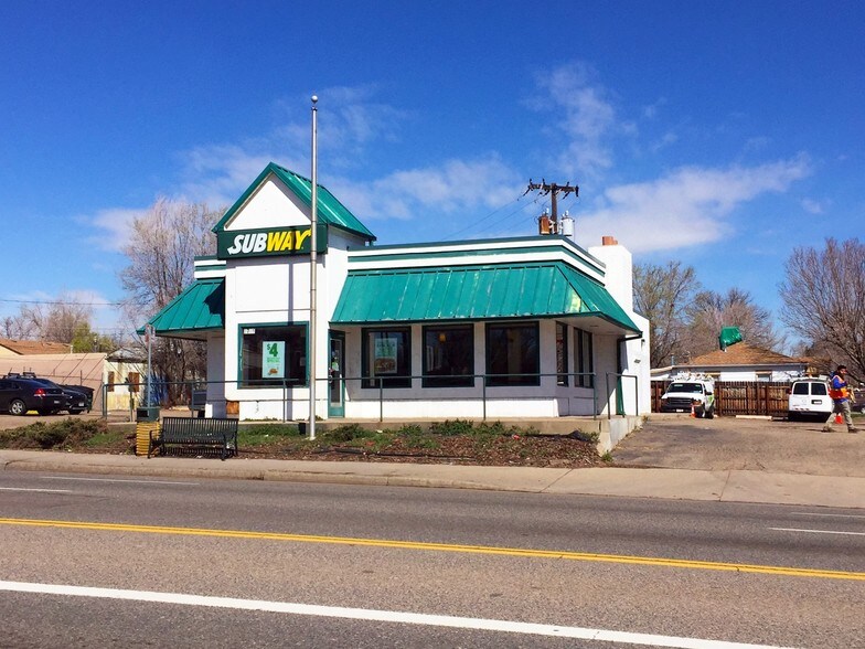 Primary Photo Of 2727 W Alameda Ave, Denver Fast Food For Sale