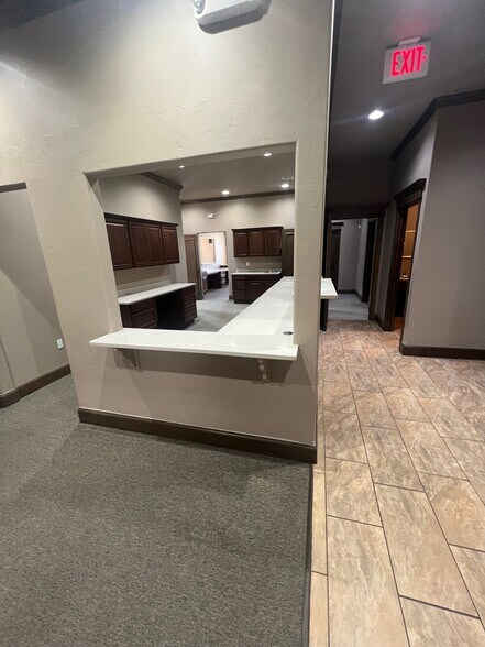 More Photos Of 13310 Eastern ave, Edmond Medical For Sale