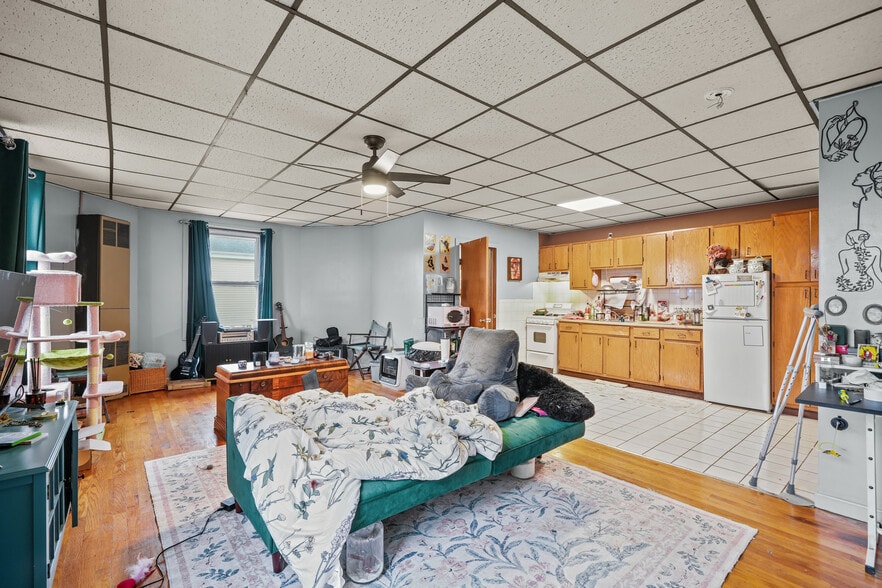 More Photos Of 337 Columbia St, Fall River Apartments For Sale