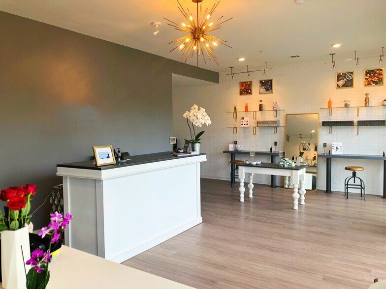 More Photos Of 4361 S Congress Ave, Austin Apartments For Sale